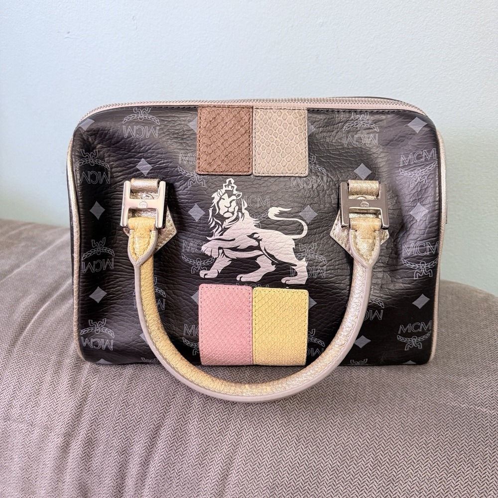 MCM Visetos Boston Satchel Handbag Lion Graphic Gold Trim‎ Korea